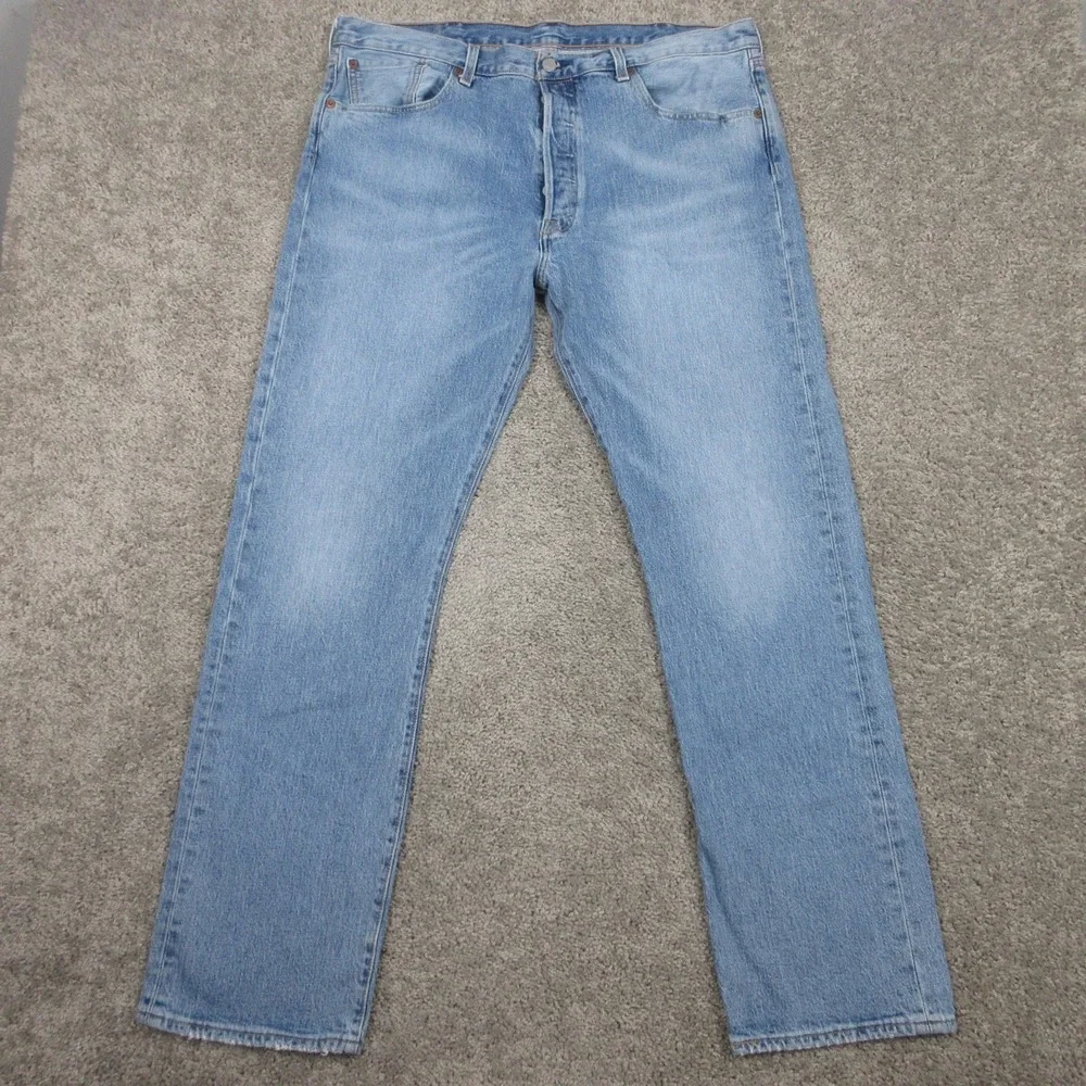 Levis Jeans Mens 38x32 Blue 501 Button Fly Original Straight Faded Denim‎ Pants